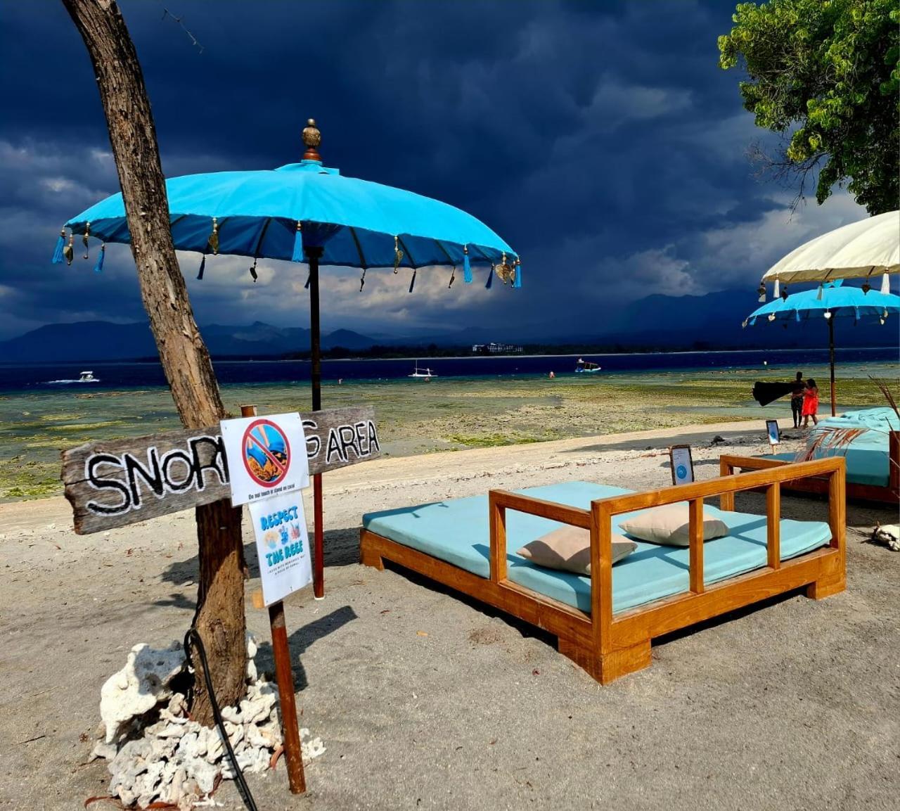 Mandala Beach Healing Rooms Gili Air Exterior photo