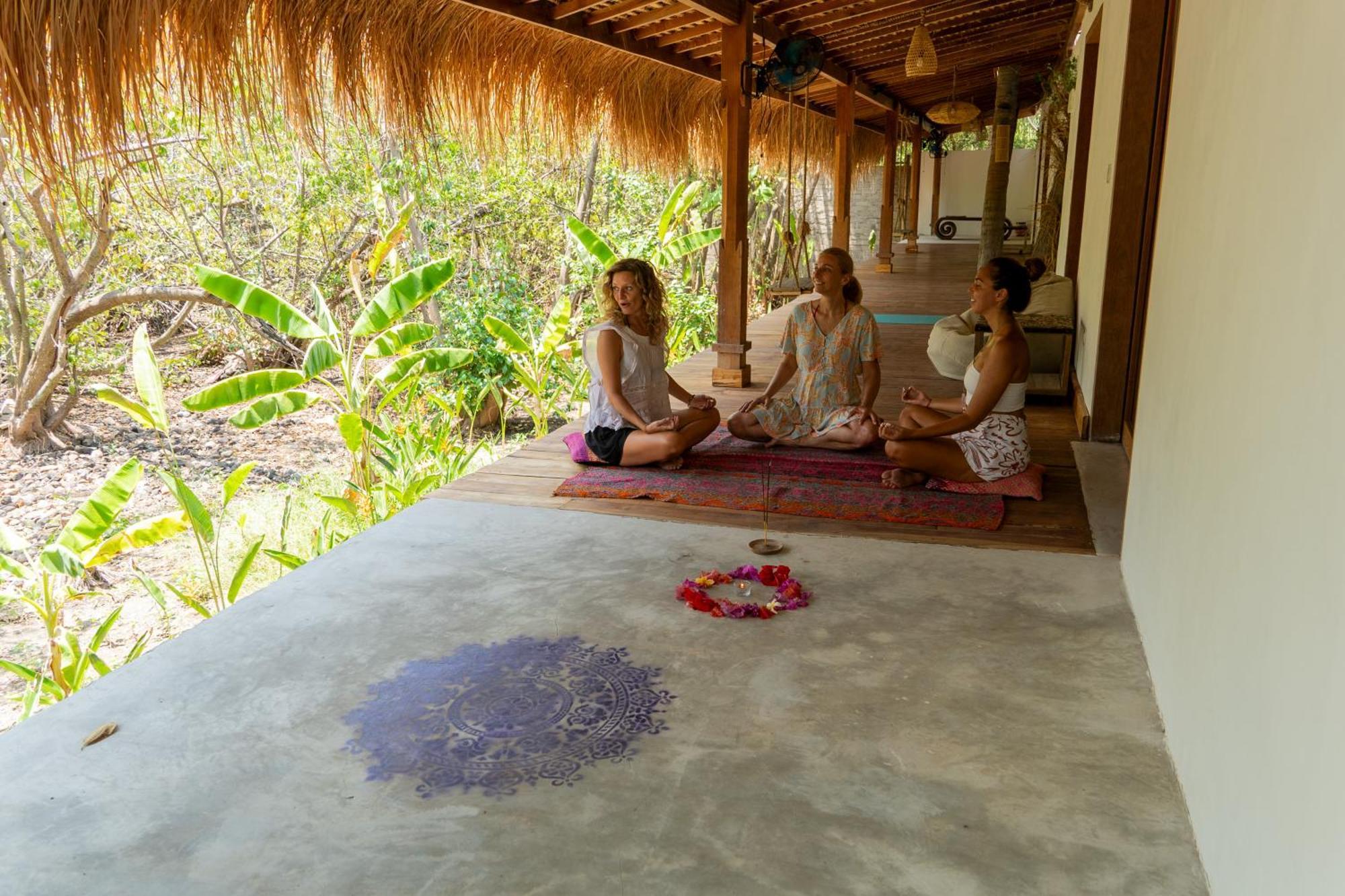 Mandala Beach Healing Rooms Gili Air Exterior photo